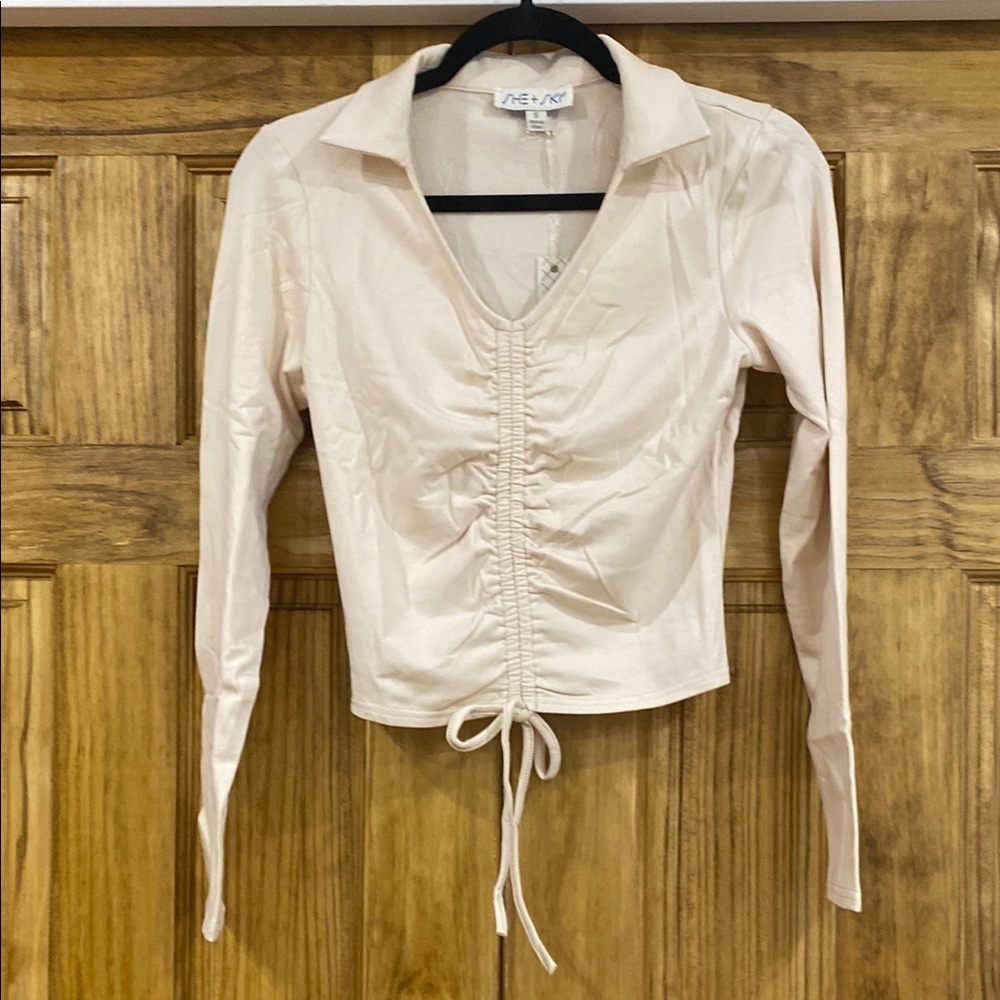 ⚡️3 for $15⚡️She+Sky Cream Ruched Women's Top size small